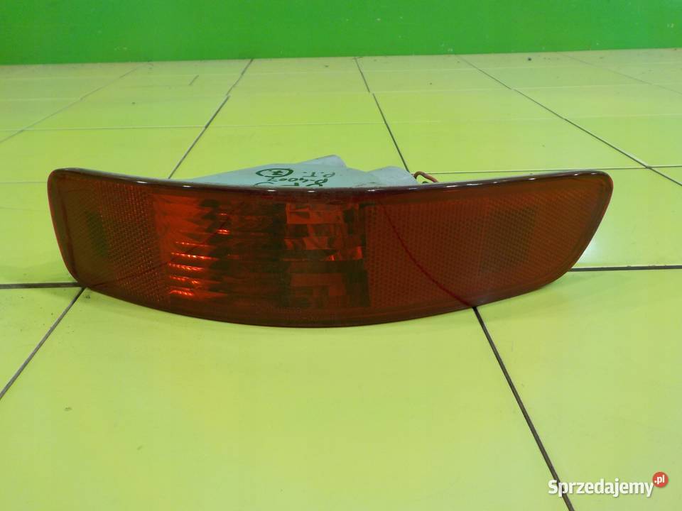 PEUGEOT 4007 22 HDI 10r 5D lampa prawa tyl w
