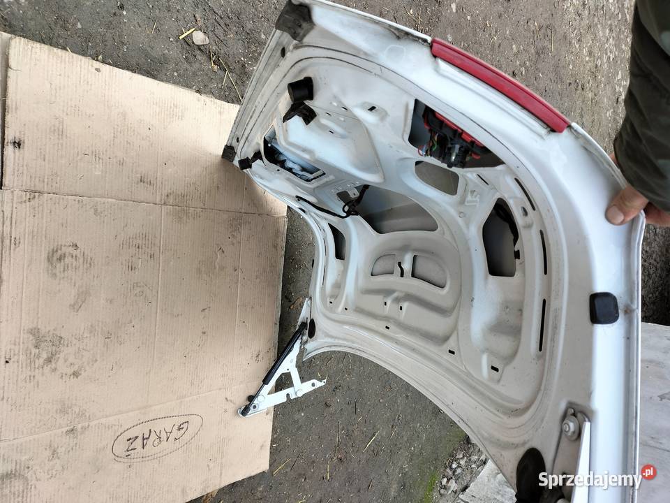 AUDI A6C6 A6 C6 SEDAN KLAPA BAGAŻNIKA BIAŁA osobowe Kamień-Kolonia