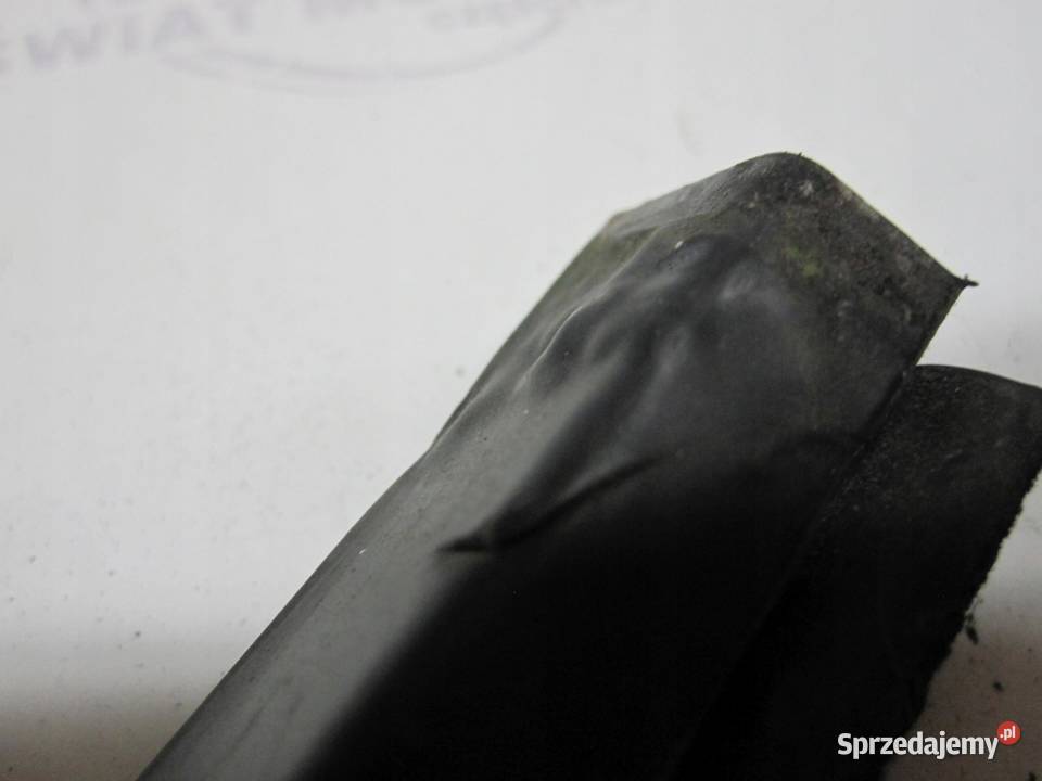 LAND ROVER FREELANDER II 06r listwa zgarniająca