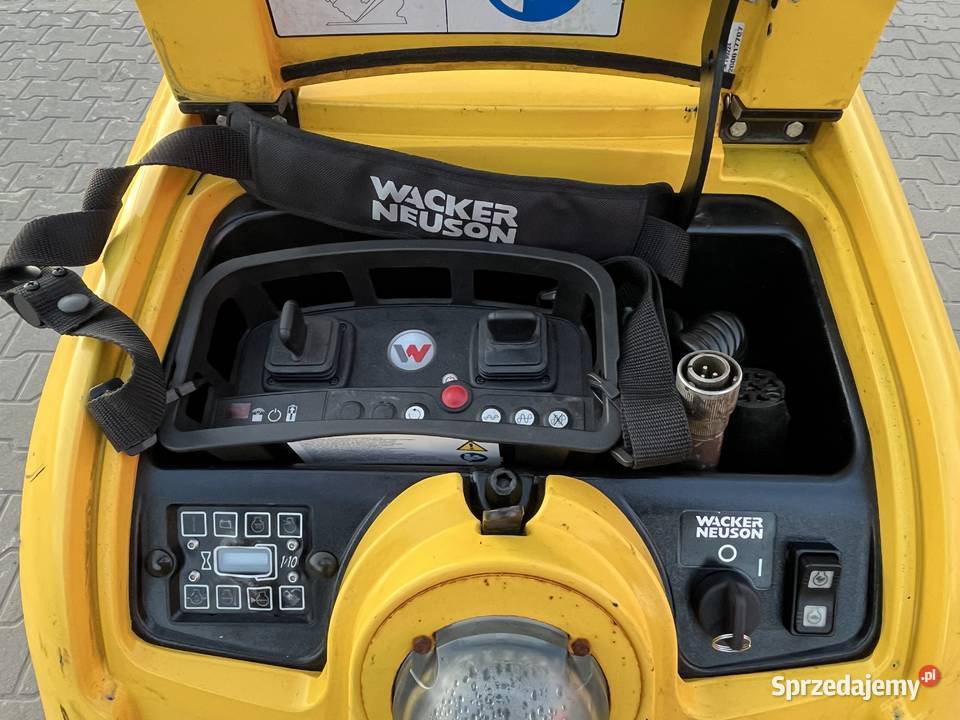 Walec kołkowy okołkowany Wacker Neuson RT 82 SC3 małopolskie