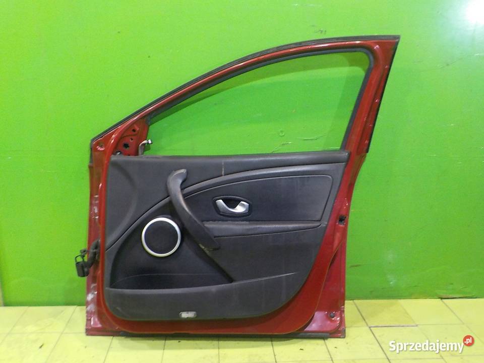 RENAULT MEGANE III 09r HB 5D drzwi prawe przod Suków