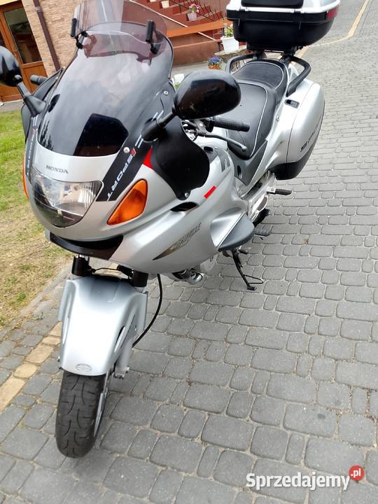 Sprzedam hondę 2005r 61 potrzebstan Boguszki