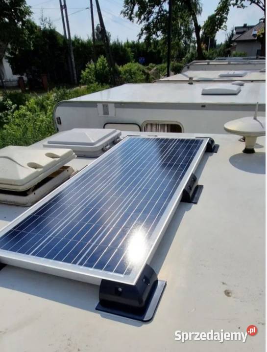 Montaż paneli fotowoltaicznych kamper przyczepa Końskie