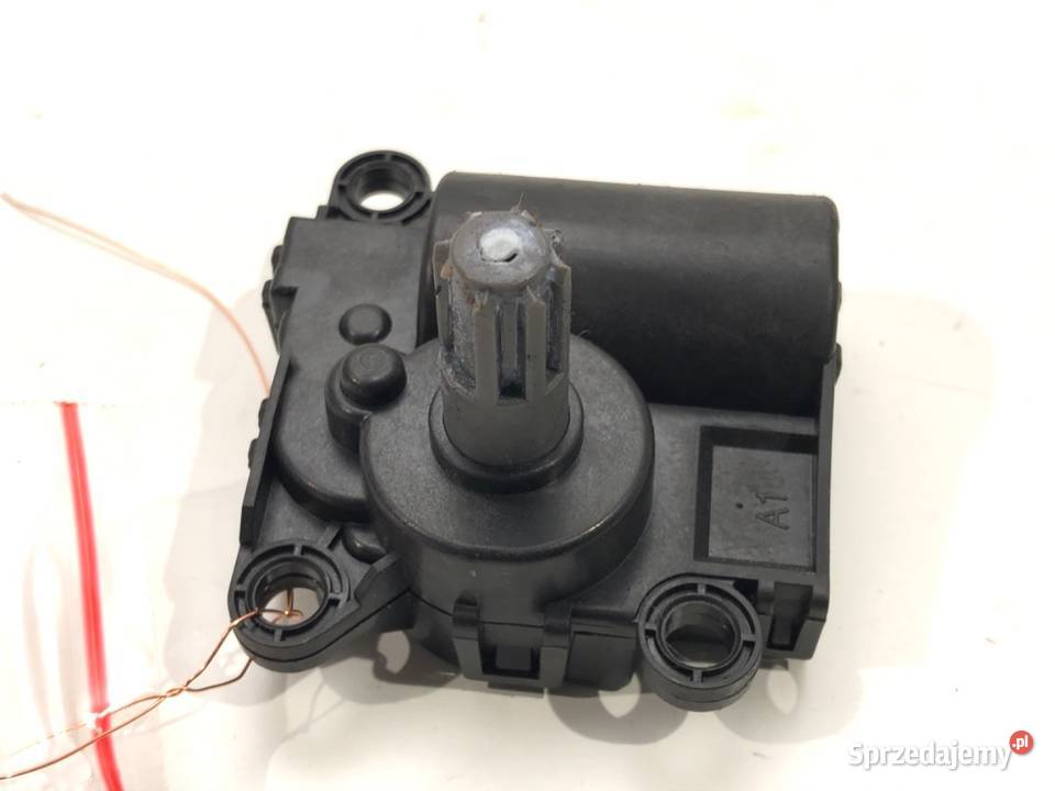 SILNIK NAGRZEWNICY HYUNDAI D332EDFAA02 i30