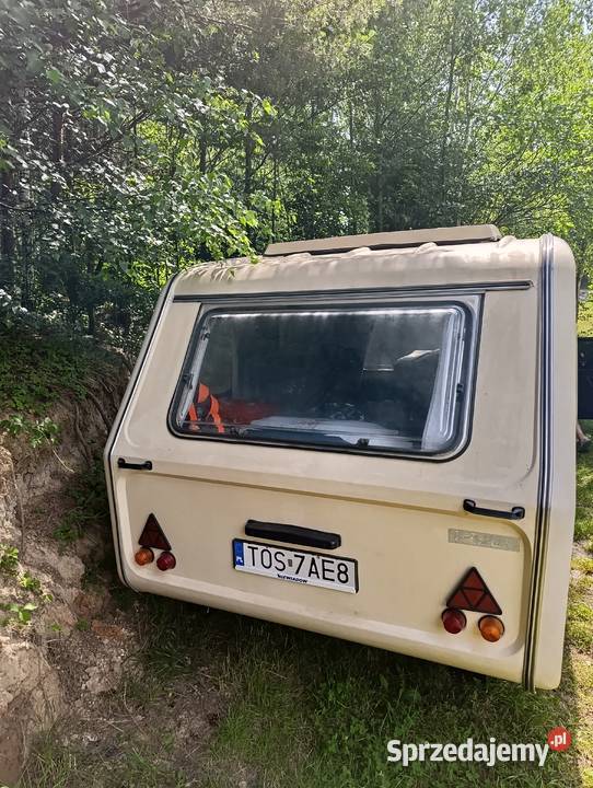 PRZYCZEPKA NIEWIADOW 126E Kempingowe Ostrowiec Świętokrzyski