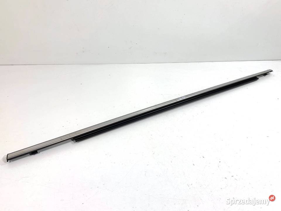 LISTWA ZGARNIAJĄCA TYŁ PRAWY MINI CLUBMAN F54 sprzedam