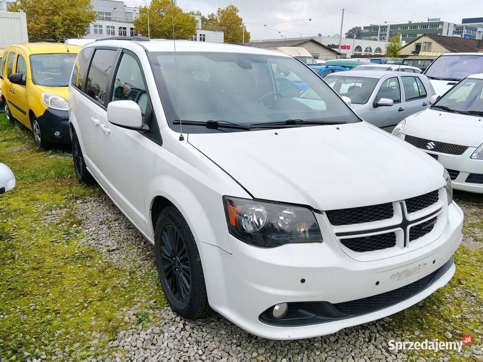 Dodge Grand Caravan 36 7osobowy 122 Szwajcaria automatyczna Lublin