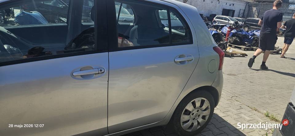 Drzwi lewe prawe przednie tylne Toyota Yaris II Słońsk