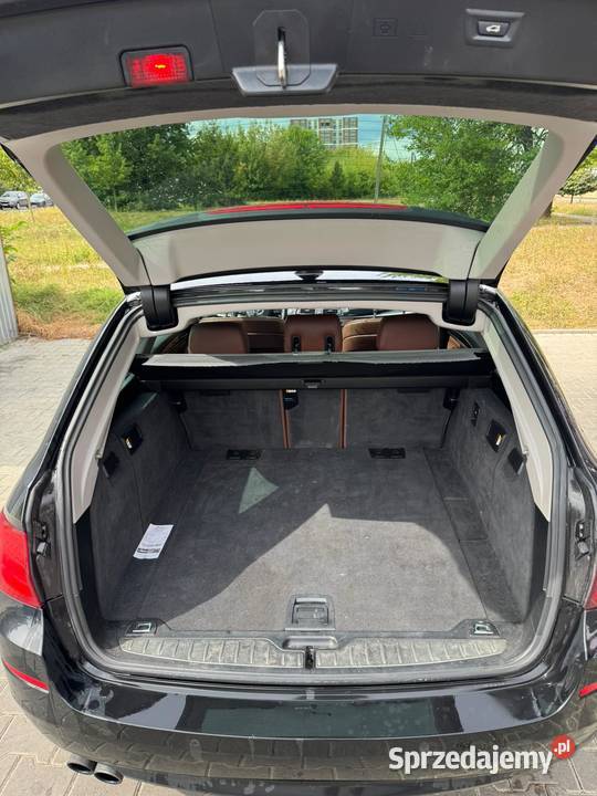 BMW Seria 5 528i xDrive 2012 Komfort moc i napęd benzyna sprzedam
