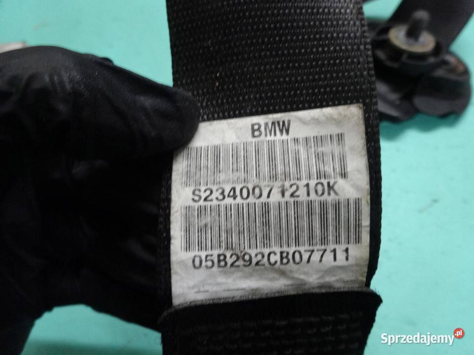 BMW X3 E83 06r pas bezpieczeństwa prawy przód