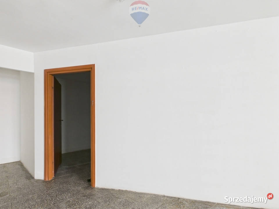 Lokal handlowousługowy w centrum Nowego Targu 67m2 Nowy Targ sprzedam