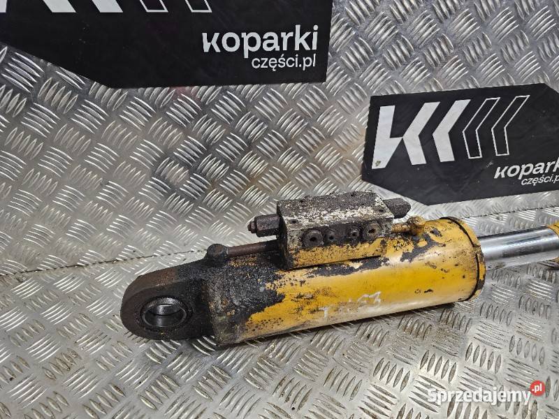 Siłownik poziomowania ramy Caterpillar TH63 TH82 pomorskie