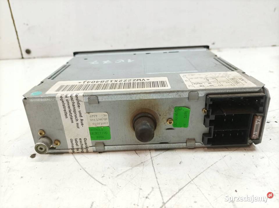 RADIO 1J0035152E VW Volkswagen Golf IV 19972004 świętokrzyskie