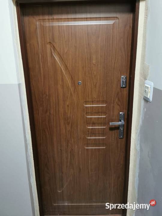 Drzwi zewnętrzne do mieszkania