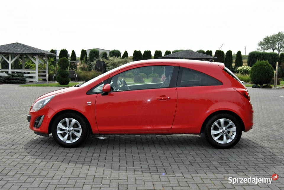 Opel Corsa 12 benzyna Zarejestrowany 2 SZTUKI