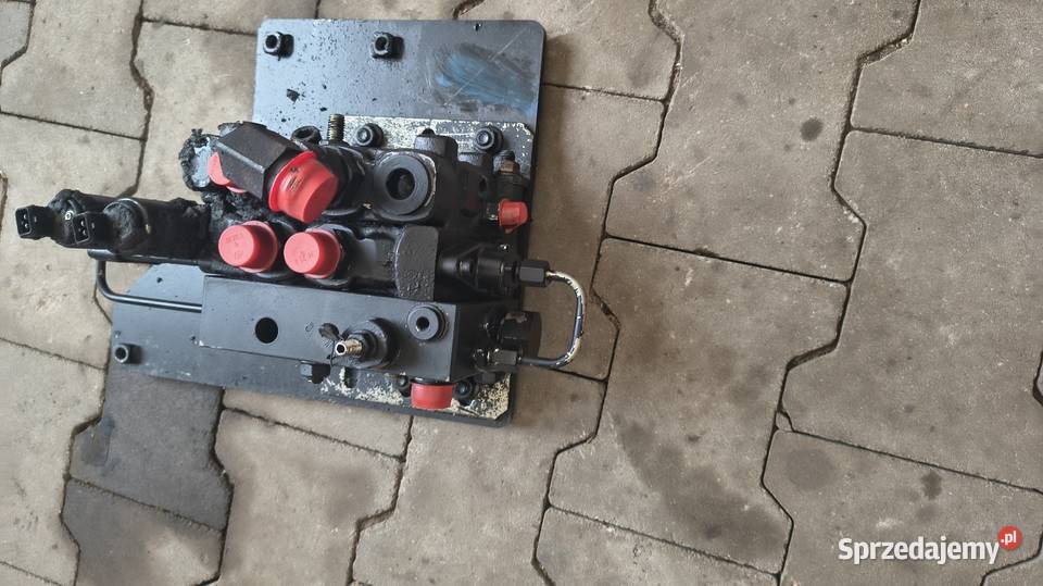 Rozdzielacz Hydrauliczny Parker VOLVO L 180g Staszów