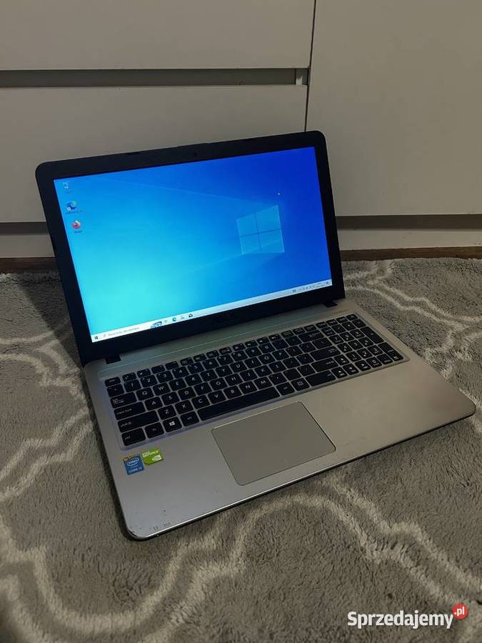 Laptop ASUS zadbany Intel Core i3 GeForce dysk