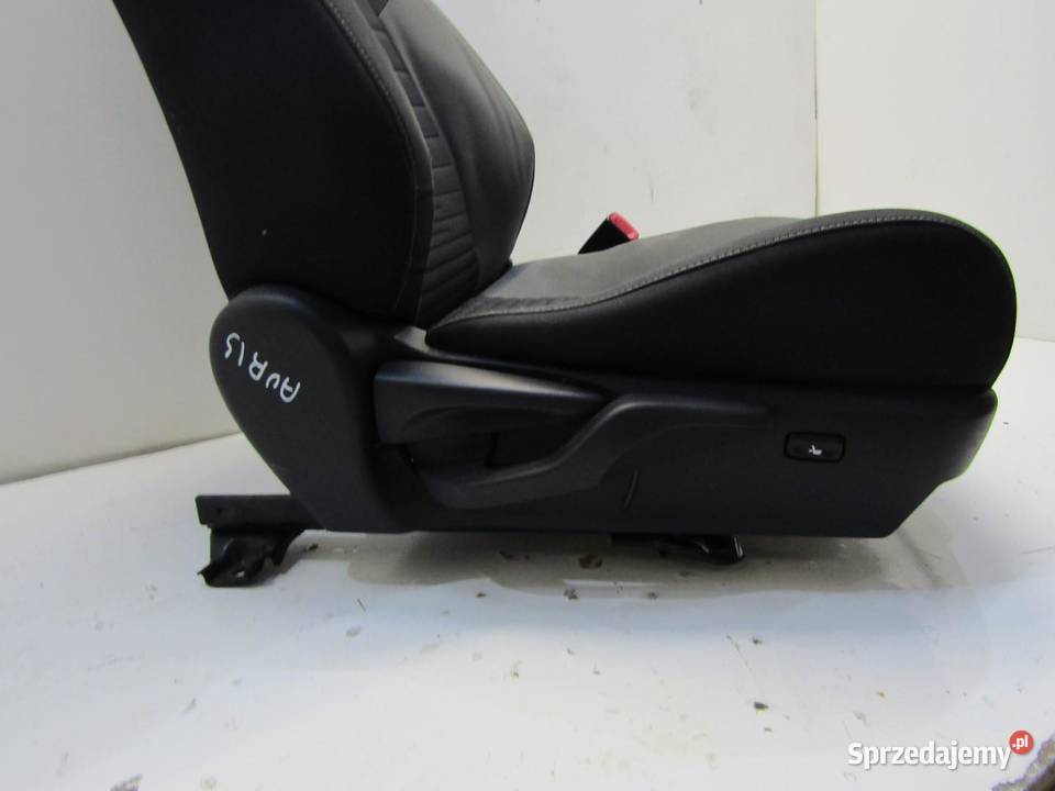 FOTEL PRAWY PRZEDNI PRAWY PRZÓD AURIS II KOMBI
