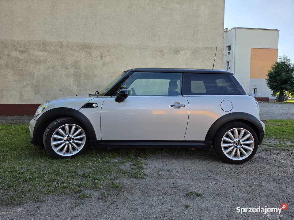 Mini COOPER 2011 16 120 120KM Kutno