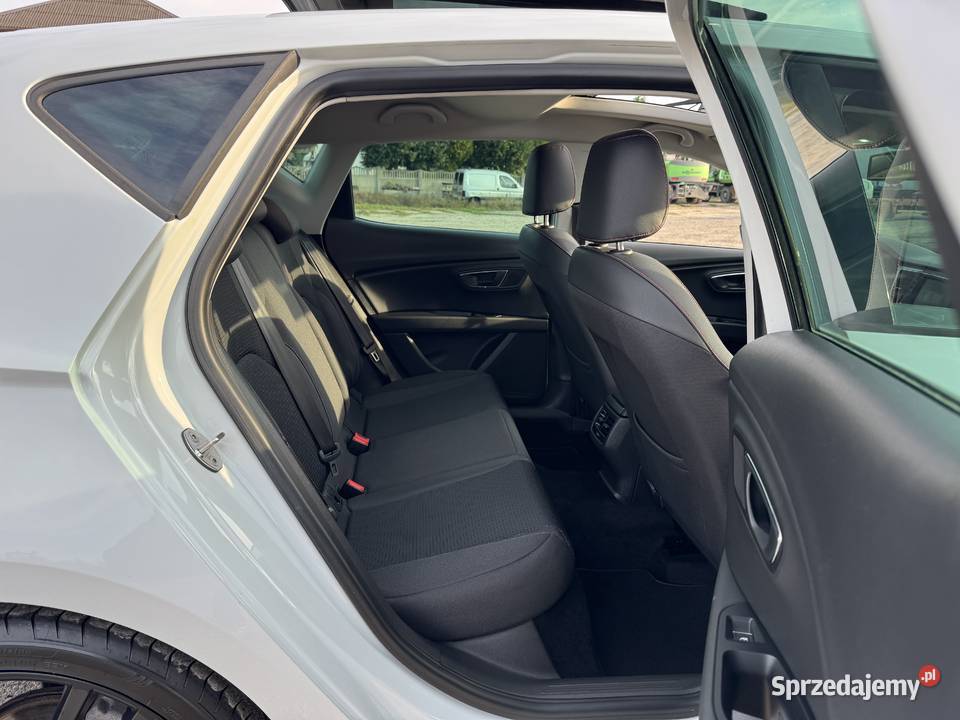 Seat Leon FR 14 BENZYNA Nawigacja Ledy Tempomat przyciemniane szyby Konin