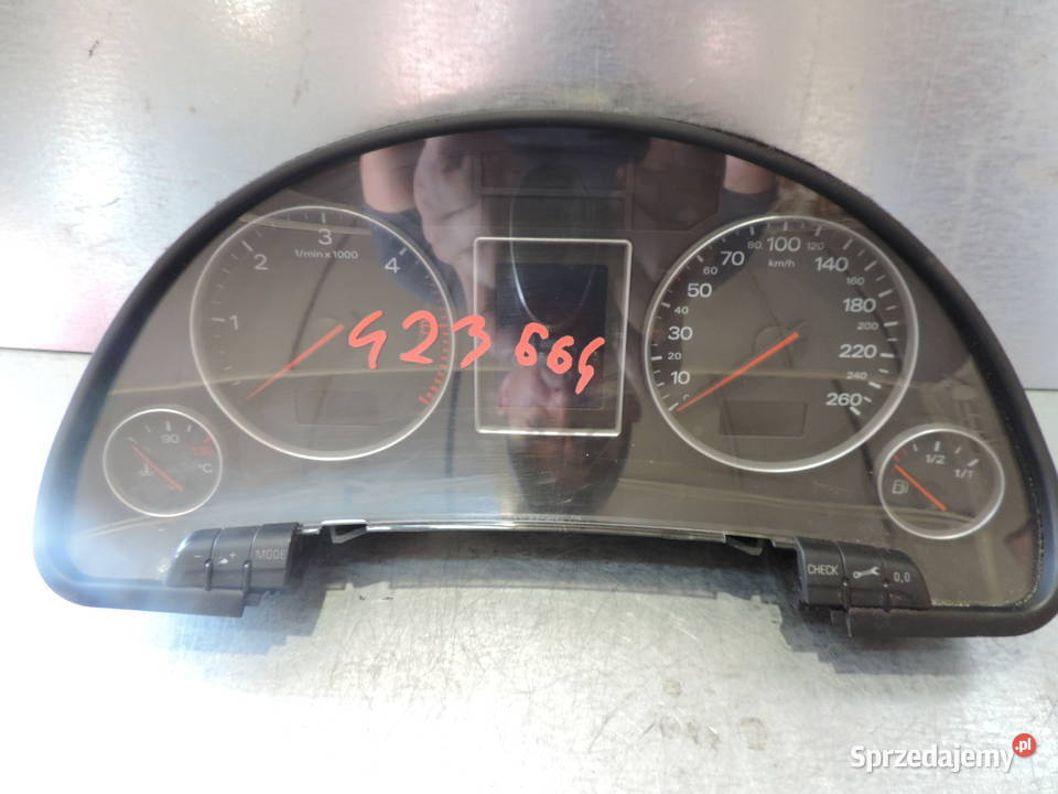 AUDI A4 B6 19 TDI LICZNIK ZEGARY 8E0920900G Rok produkcji 2001 Nowy Sącz sprzedam