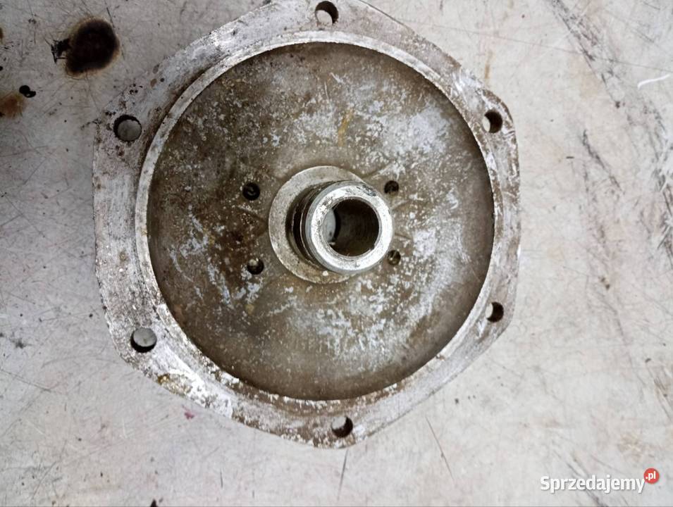 Dekiel pokrywa dyfra przekładni głównej Dniepr Leszno
