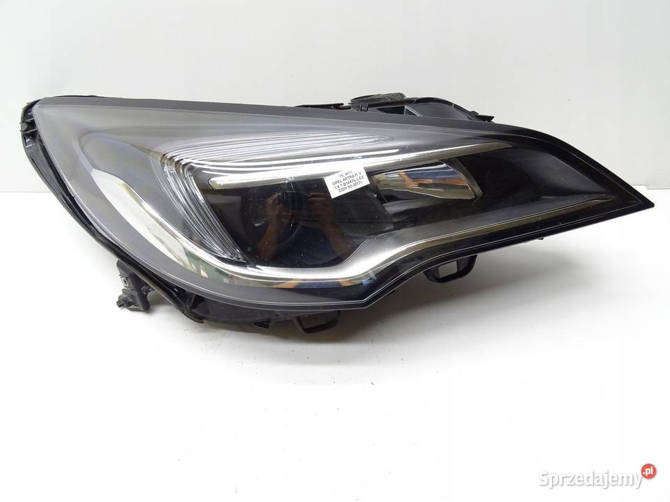LAMPA REFLEKTOR PRAWA PRAWY PRZÓD PRZEDNIA OPEL osobowe małopolskie