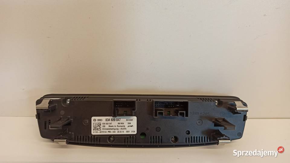 AUDI A1 82A PANEL KLIMATYZACJI 83A820047 dolnośląskie sprzedam