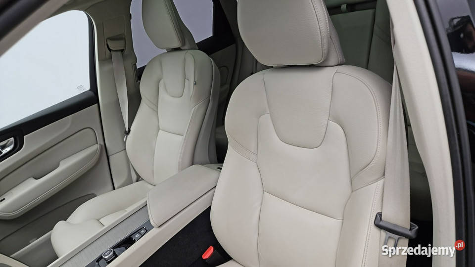 Volvo XC 60 T6 PlugIn Hybrid AWD Plus Bright Z kamera cofania Warszawa