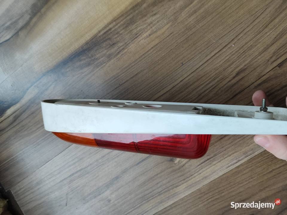 lampa tylna nowa Trabant Poznań