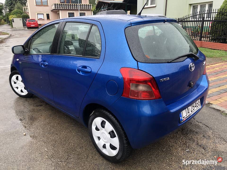 Toyota Yaris II SZAFIROWA 14 Turbo Diesel Rok produkcji 2006 podkarpackie Przeworsk