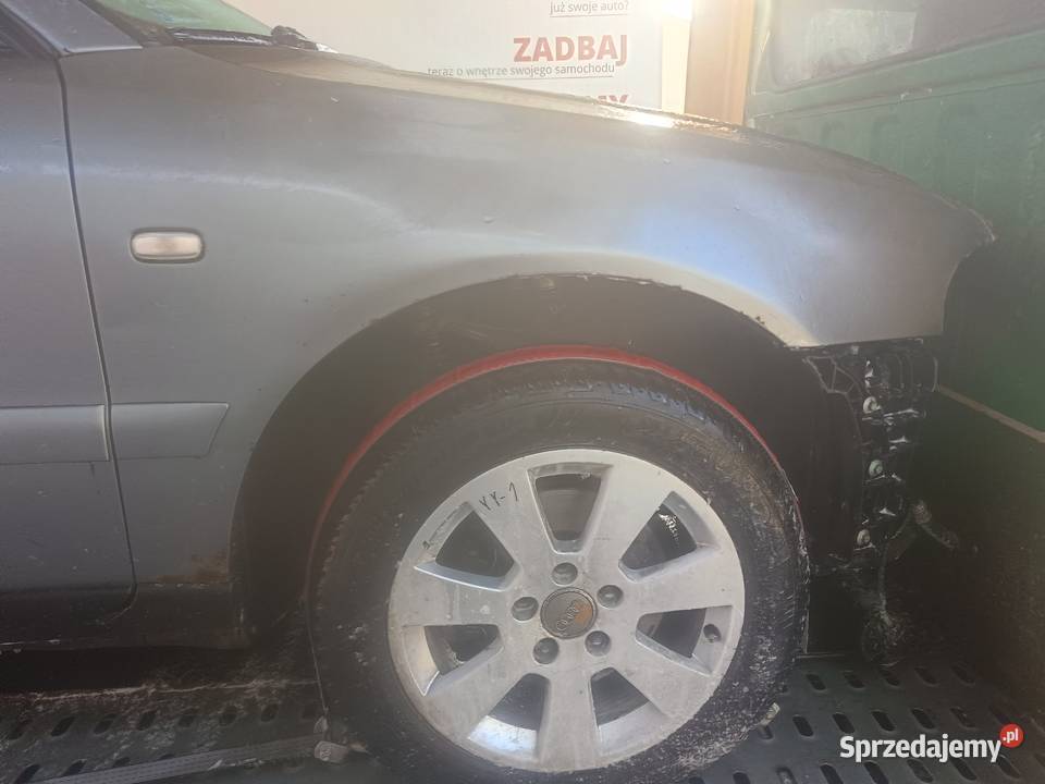 Błotnik Prawy LY7L Audi A4 B5 FL a42