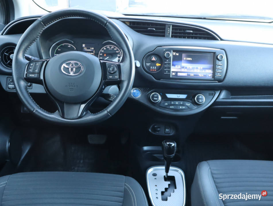 Toyota Yaris 15 Hybrid czujnik deszczu Piaseczno