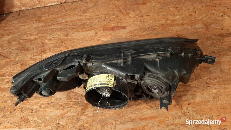 SUBARU OUTBACK III LIFT REFLEKTOR LAMPA LEWA Nowy Tomyśl sprzedam