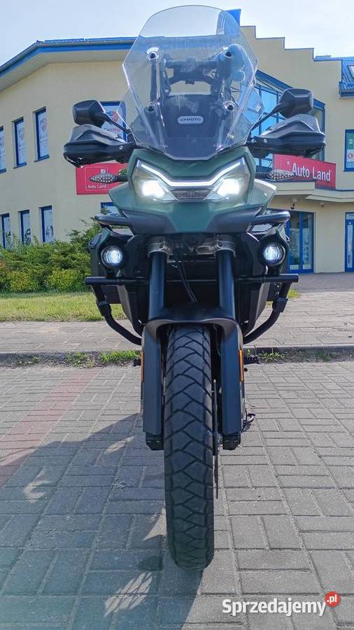 CF Moto MT800