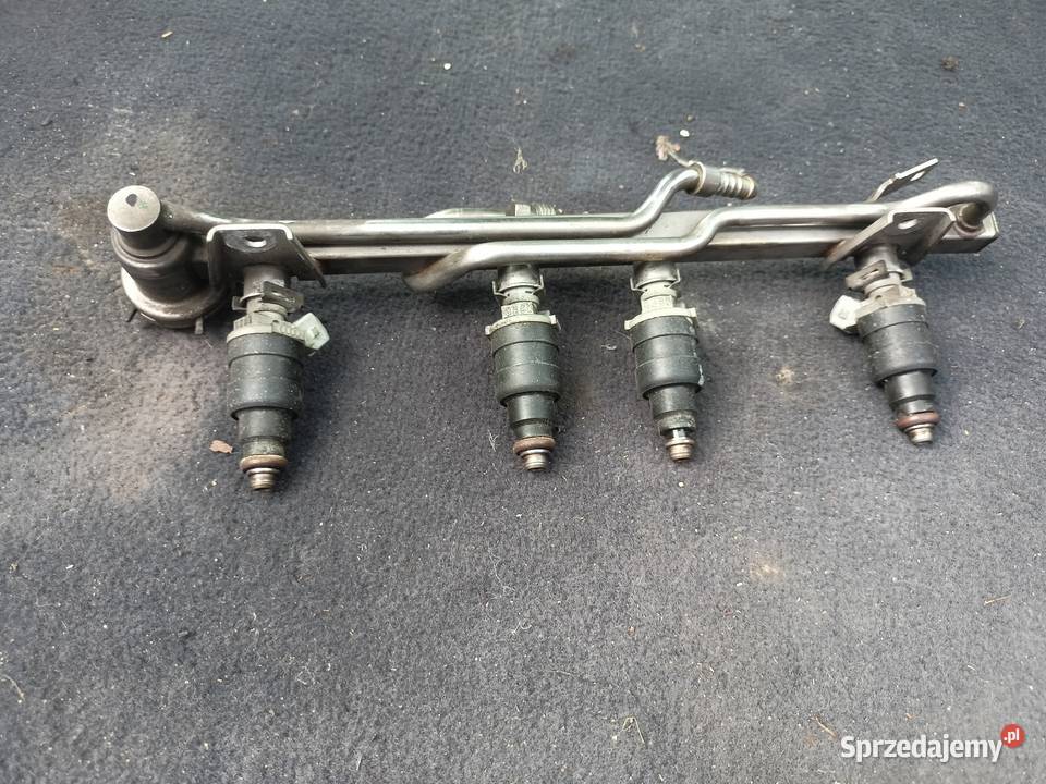Listwa Wtryskowa 16 050 133 681 A Audi A4 B5 a12 osobowe Myszków sprzedam