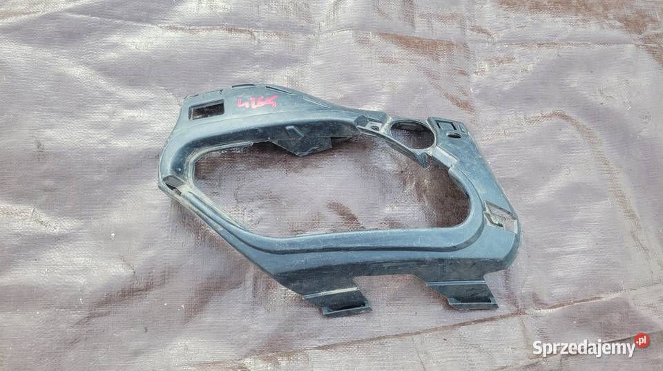RAMKA MOCOWANIE HALOGENU PRAWE CITROEN C4
