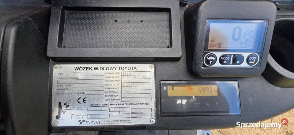 wózek widłowy TOYOTA 8FGF25 z obrotnicą Bolzoni Łask sprzedam