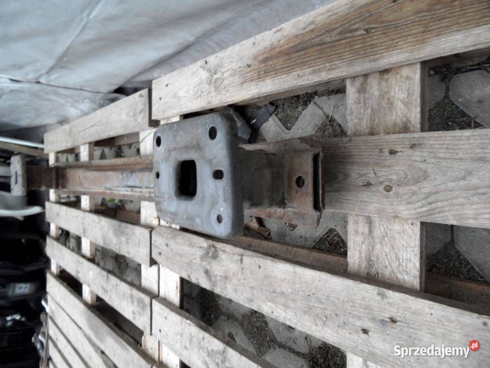 FORD FOCUS MK3 III 11r belka zderzaka tył