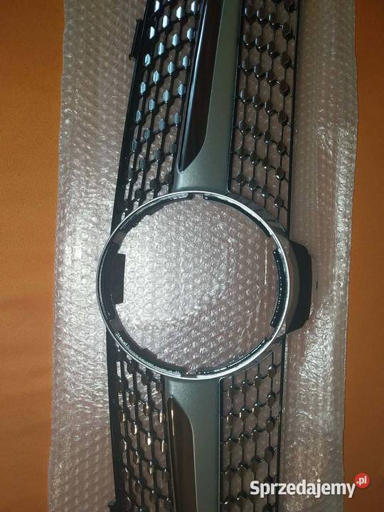 Grill atrapa cls w219 przedlift 20042008 nowy osobowe Atrapy Wrocław sprzedam