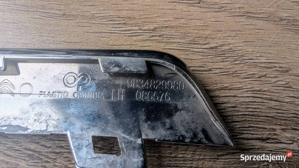 Citroen C4 mk3 listwa chrom pod lampę przednia