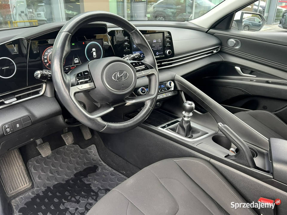 Hyundai Elantra 16MPI 123 Smart Tech Design klimatyzacja Elantra