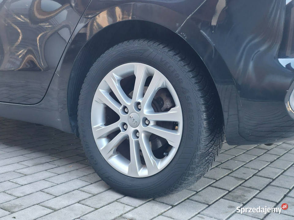 Kia Ceed 14 Benzyna Serwisowany Bogate kurtyny powietrzne Piekoszów sprzedam