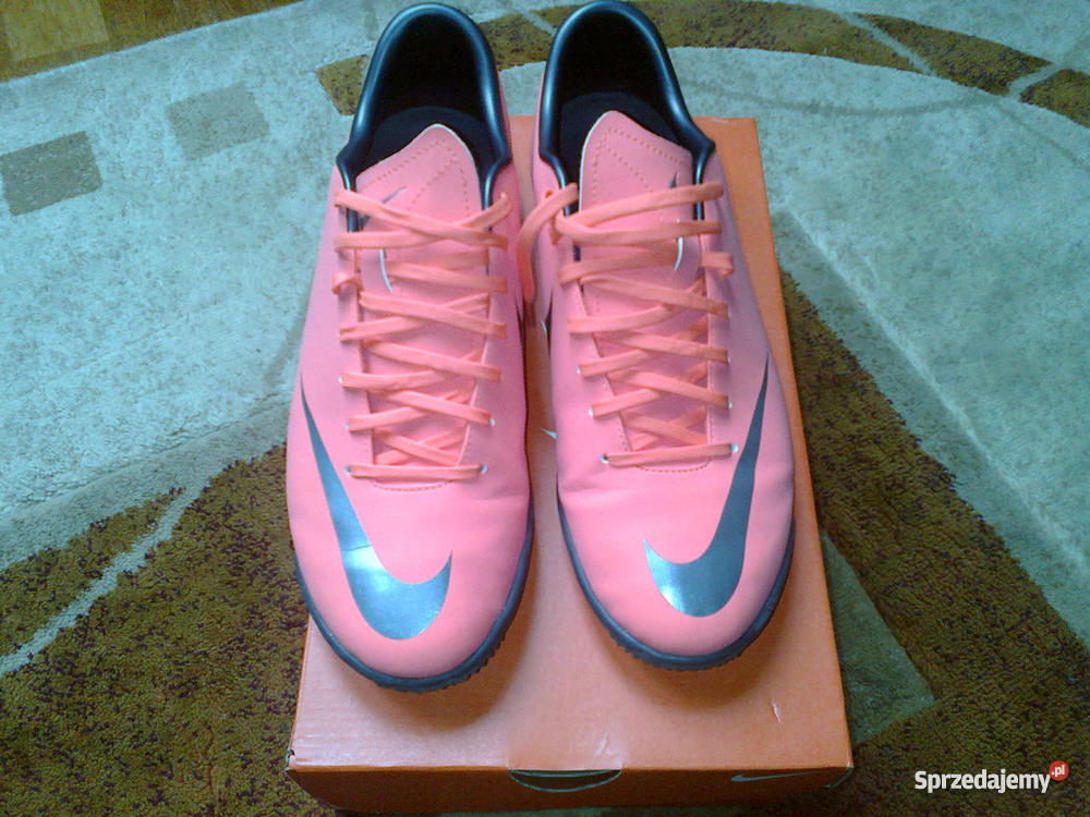 Nike Mercurial Victory III TF 800