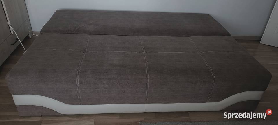 Kanapa beżowa używana 60cm