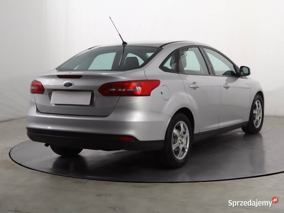 Ford Focus 16 i centralny zamek sprzedam