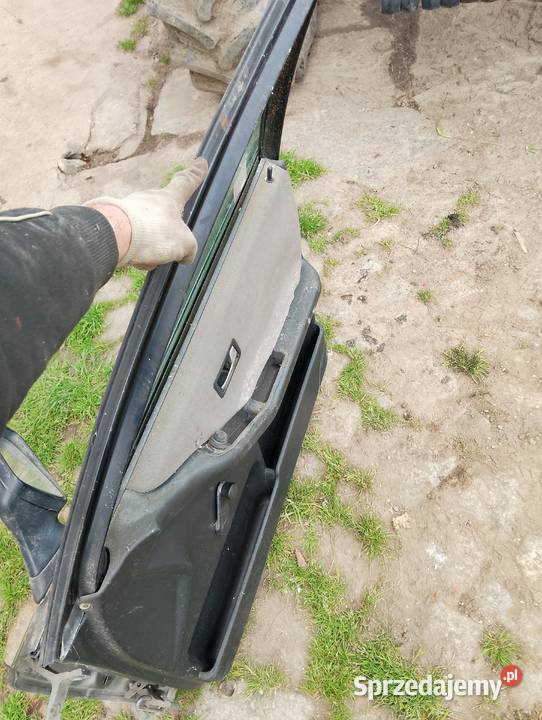 Audi 80 B3 dzwi prawe przód kompletne z Pasieczna