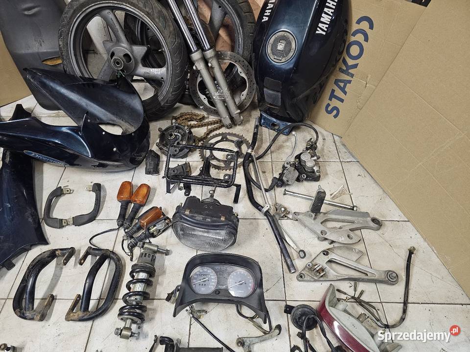 Yamaha XJ 600 Diversion części Lagi owiewka Jelenia Góra sprzedam