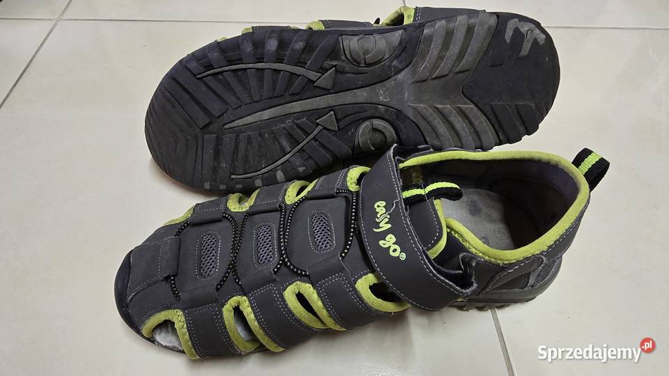 Sandały z noskiem rozmiar 41