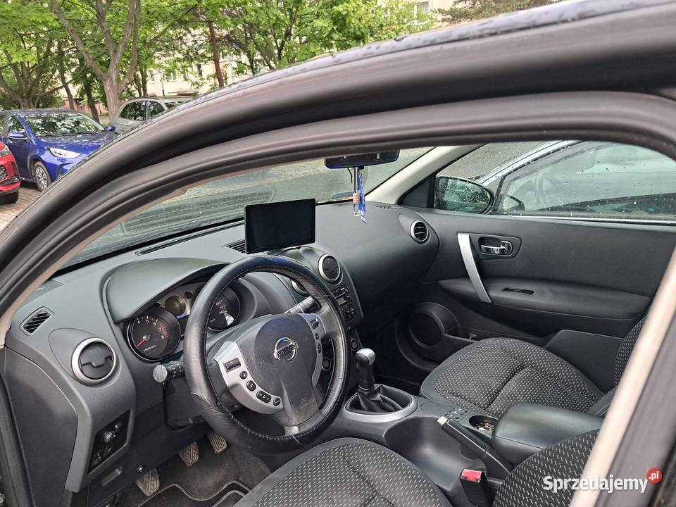 Sprzedam Nissan Qashqai 2008r benzyna 16l elektrycznie ustawiane fotele